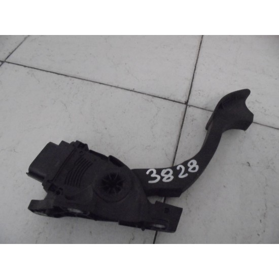 PEDALA ACCELERATIE FORD MONDEO 2.0 BENZINA/DIESEL 2007-2015 PEDALA ACCELERATIE FORD MONDEO 2.0 BENZINA/DIESEL 2007-2015