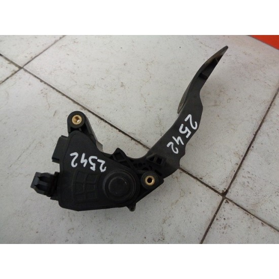 PEDALA ACCELERATIE NISSAN MICRA K13 1.2 BENZINA 2010-2017
