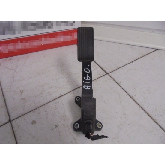 PEDALA ACCELERATIE TOYOTA AYGO 1.0 BENZINA 2005-2014 PEDALA ACCELERATIE TOYOTA AYGO 1.0 BENZINA 2005-2014